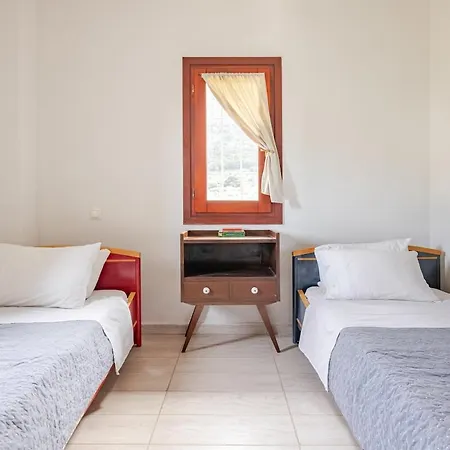 Holiday home Petras House Tennis Experience In Olives Avdou