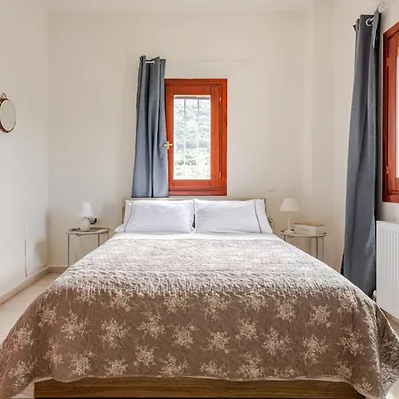 Petras House Tennis Experience In Olives Holiday home *