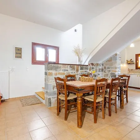 Petras House Tennis Experience In Olives Holiday home